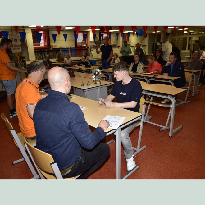 Diploma-uitreiking Oss 2024 gecropped 2